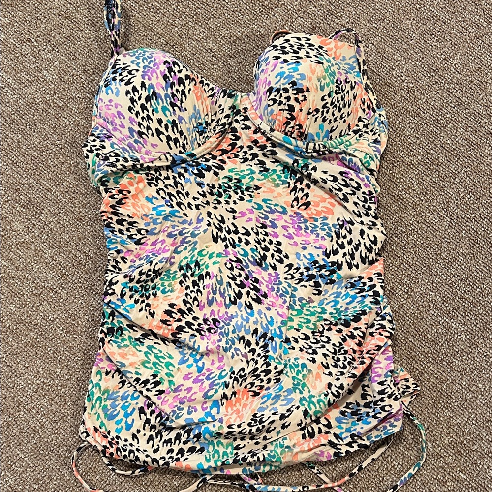 SPANX Multicolor Leopard Print  Swimsuit Top